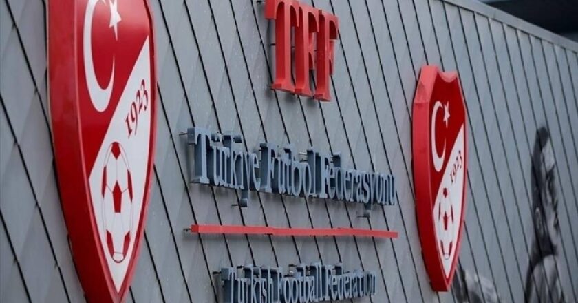 TFF siyah bandının maçlarda saygı duruşu ve kararı