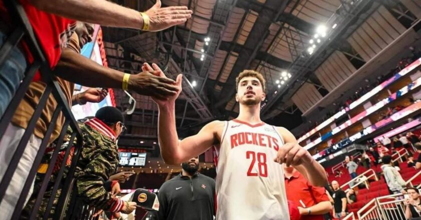 Türk Ulusal Basketbol Oyuncusu Alperenia Şangün NBA All-Star’a seçildi