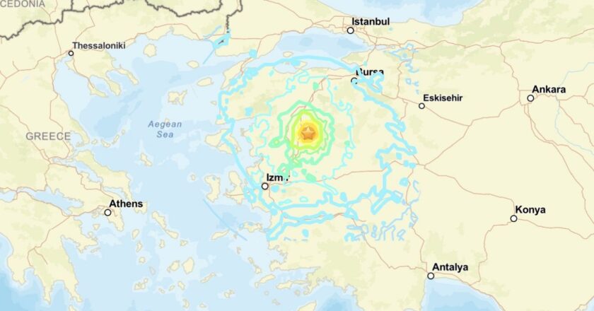 6.1 Baliekesir'de Magnun Depremi: İstanbul, Izmir ve Bursa'da duyuldu