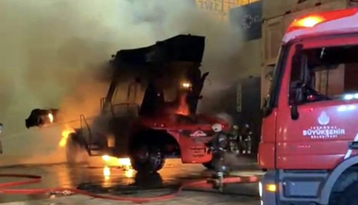 Ambharli limanındaki alevler inşaat makinesi kullanılamaz hale geldi