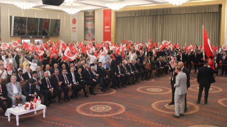 İstanbul'da “MHP'nin Türkiye için Türkiye için Ulusal Birlik ve Dayanışma Toplantıları” yapıldı