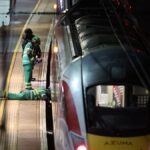 Londra treninde bıçaklama: 10 kişi yaralandı, iki şüpheli gözaltında