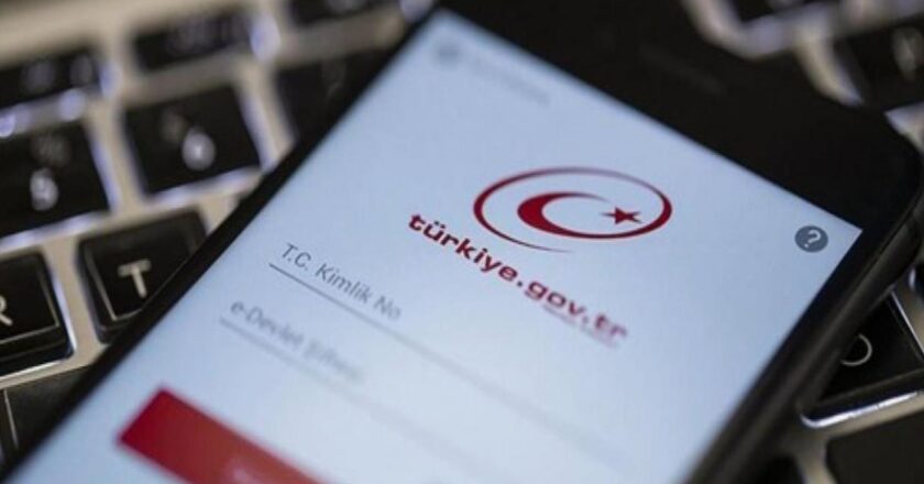 E Devlette az kişinin farkında olduğu işlemler dikkat çekiyor